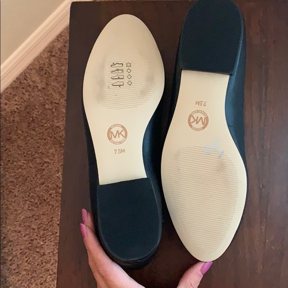 NWOT MICHAEL KORS BLACK SHOES - Picture 4 of 5